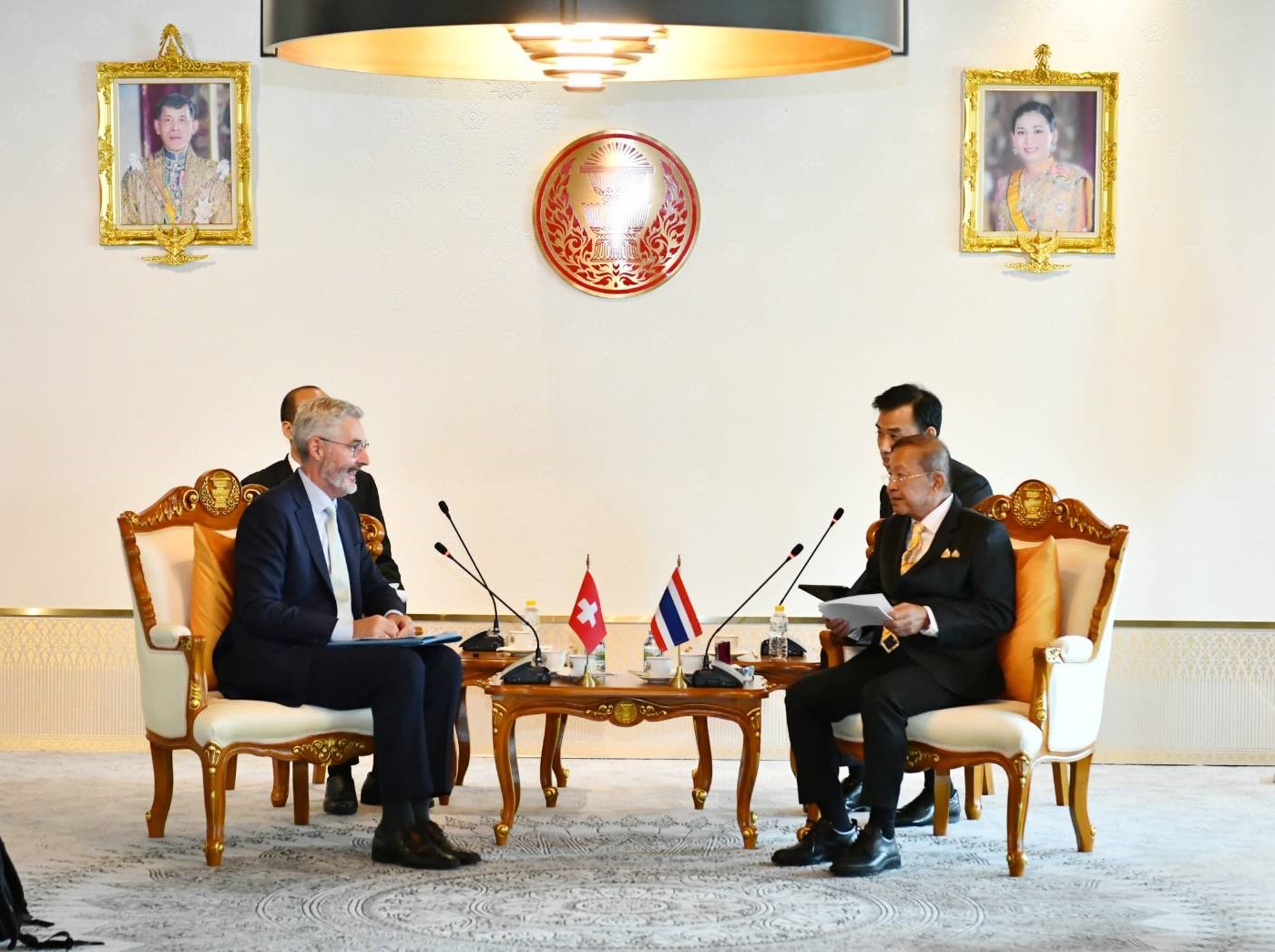 The President of the Senate Welcomed the Ambassador of the Swiss Confederation toThailand