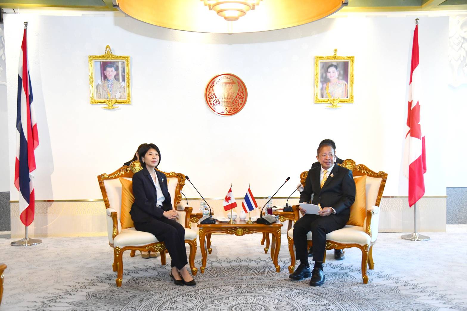 The President of the Senate Welcomed the Ambassador of Canada to Thailand